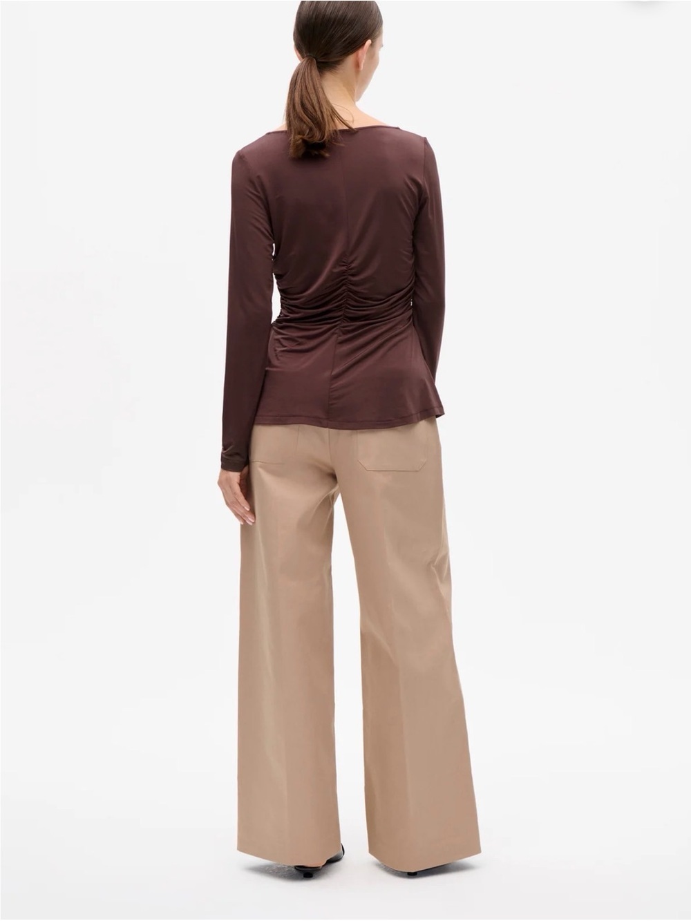 Baum und pferdgarten Ruched V-Neck Long-Sleeve Top in Brown size L NWT - Picture 3 of 5